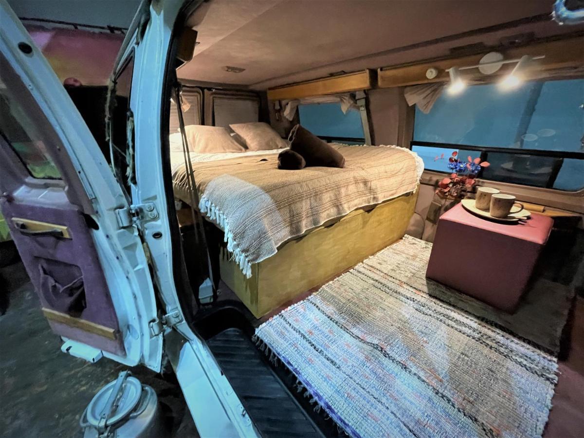 Urban Van Glamping Riga Extérieur photo
