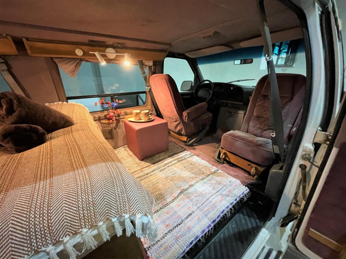 Urban Van Glamping Riga Extérieur photo