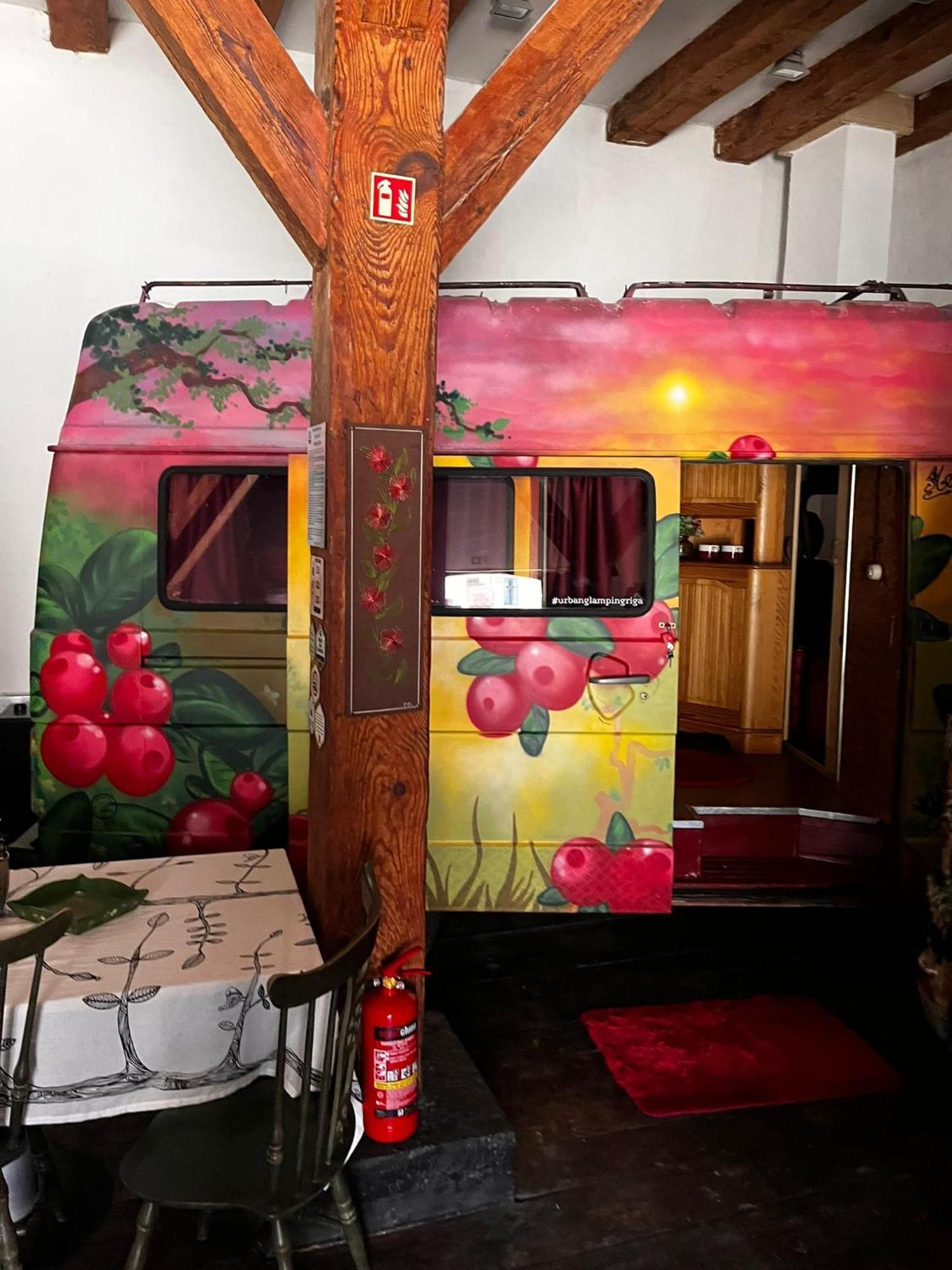 Urban Van Glamping Riga Extérieur photo