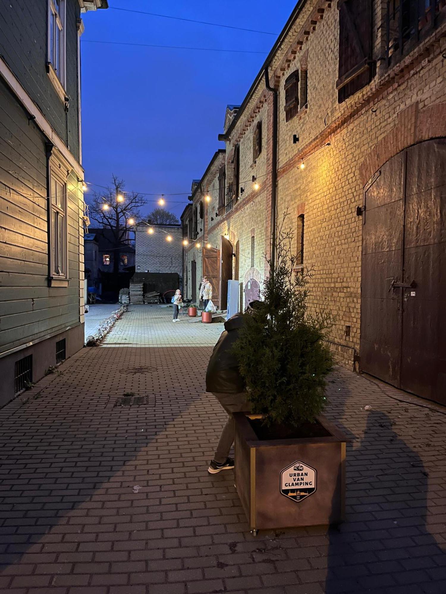 Urban Van Glamping Riga Extérieur photo